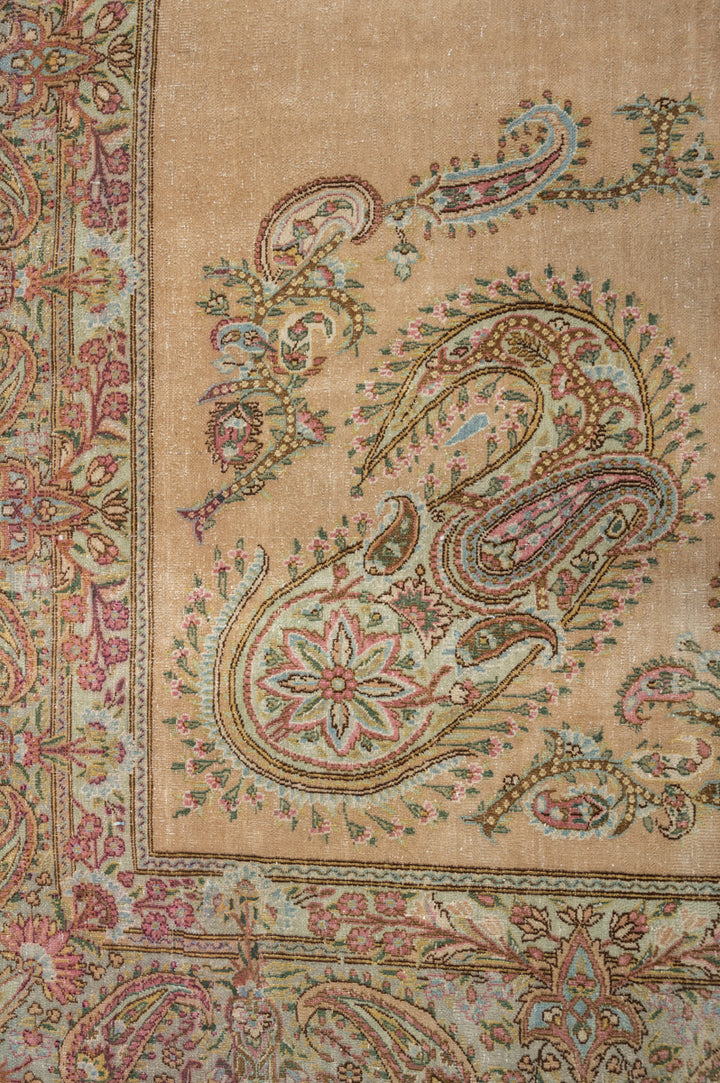 VANCE Vintage Distressed  Persian Kerman 400x263cm