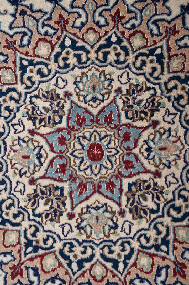 SAM Nain 9La 332x247cm