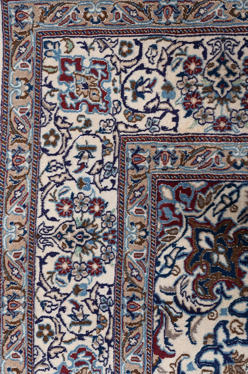 SAM Nain 9La 332x247cm