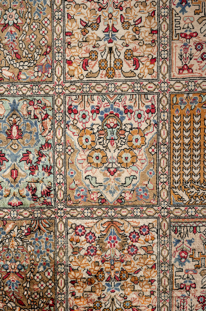 CUJO Signed Qum Silk 197x190cm