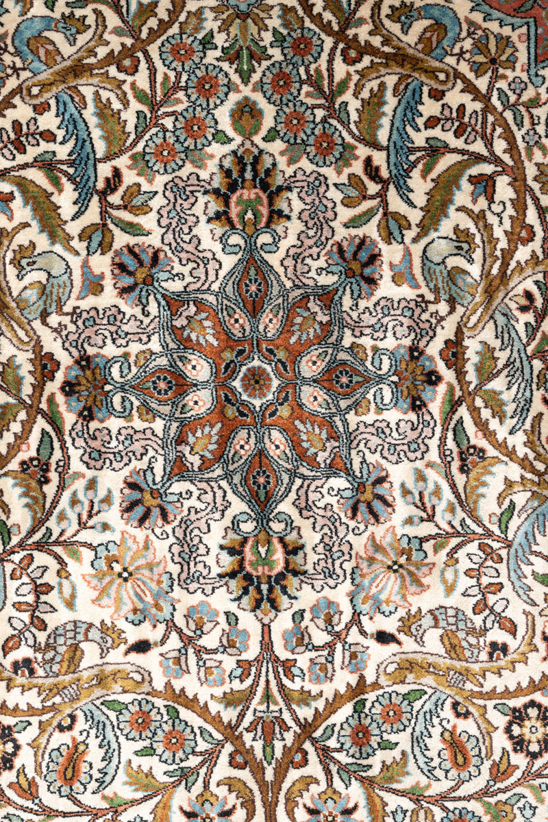 LUCIA Luxury Kashmir Silk 89x61cm