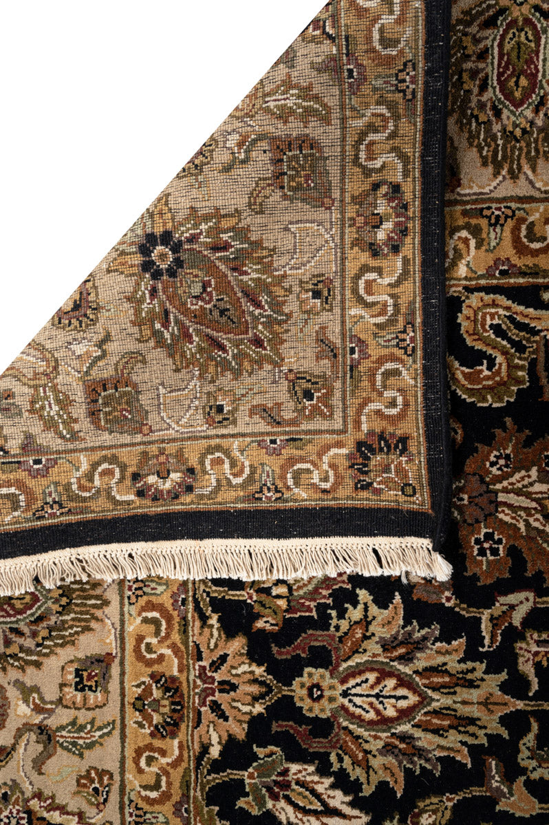 CARA Royal Agra 301x247cm | Lilla Rugs | Rugs London