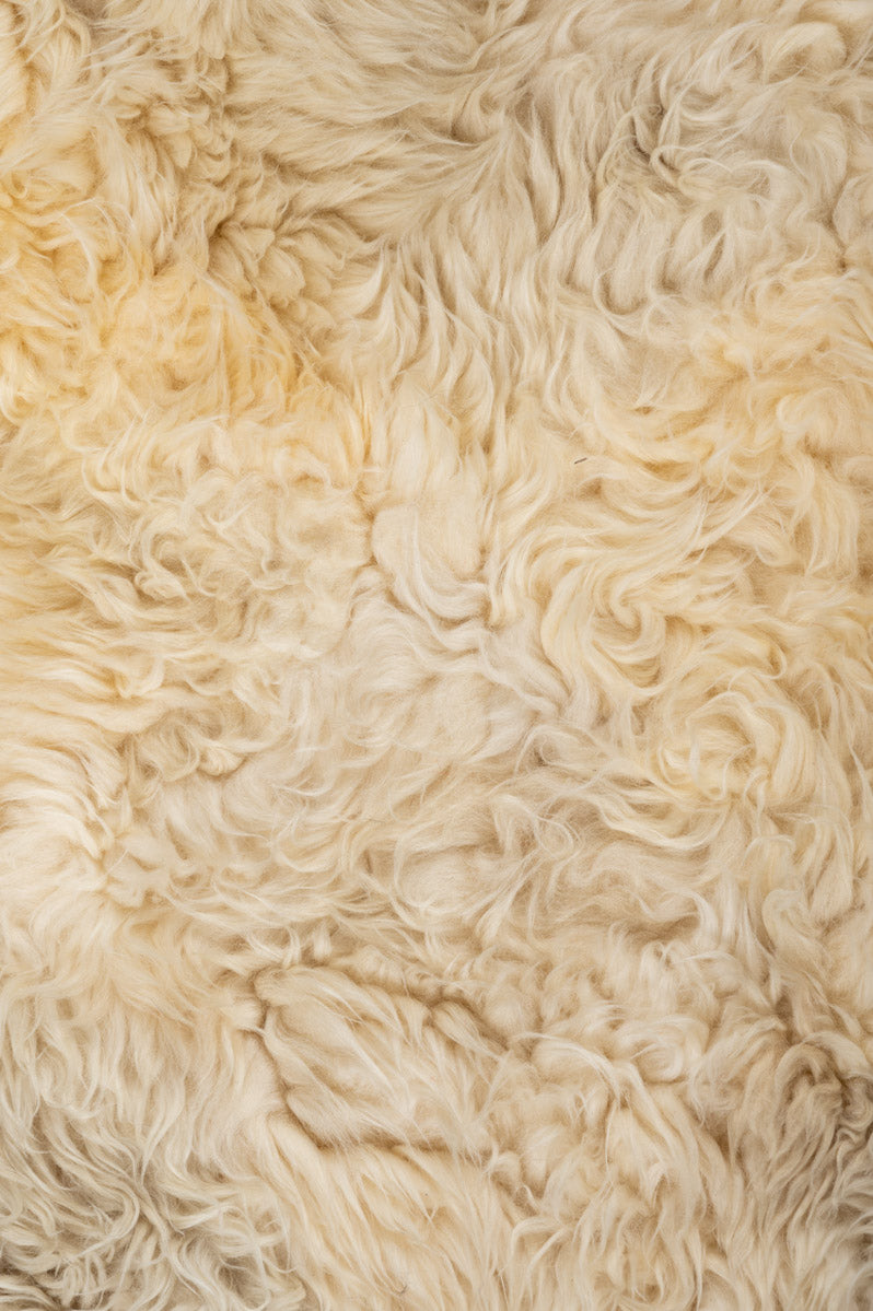 NESSA Natural Sheepskin 180x120cm