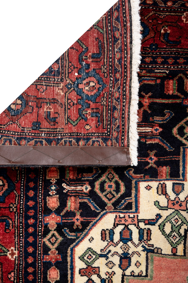 JULIE Vintage Persian Senneh 134x128cm