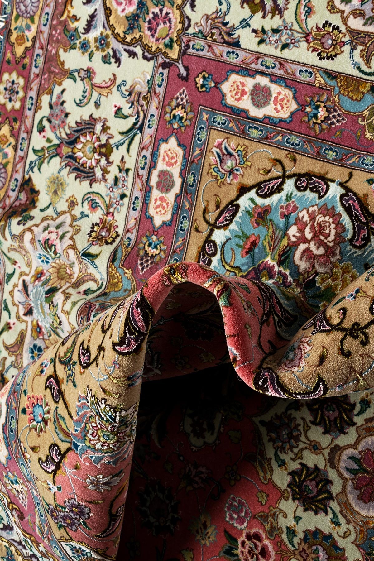 ROSE Tabriz 70 Raj 245x200cm – Lilla Rugs